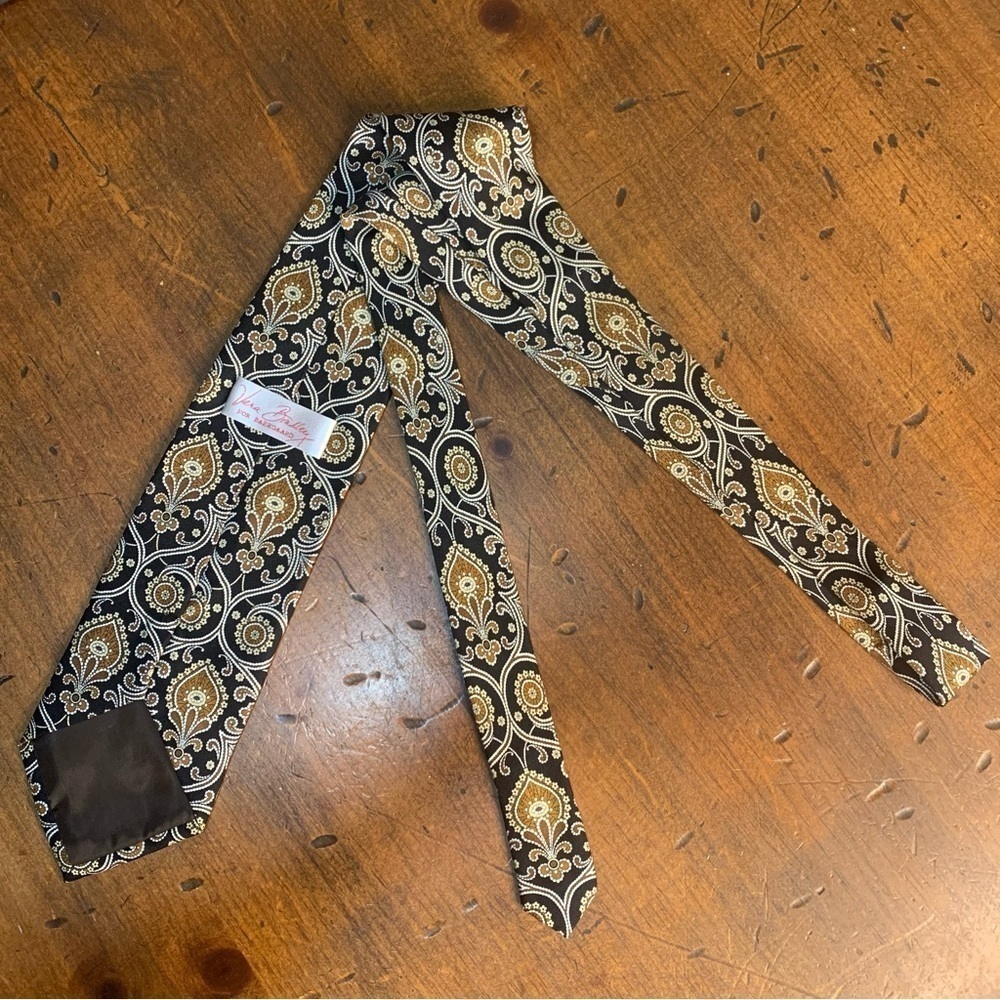 VERA BRADLEY [FOR BARKGAARD] men's tie 100% Silk Brown Vintage Print
